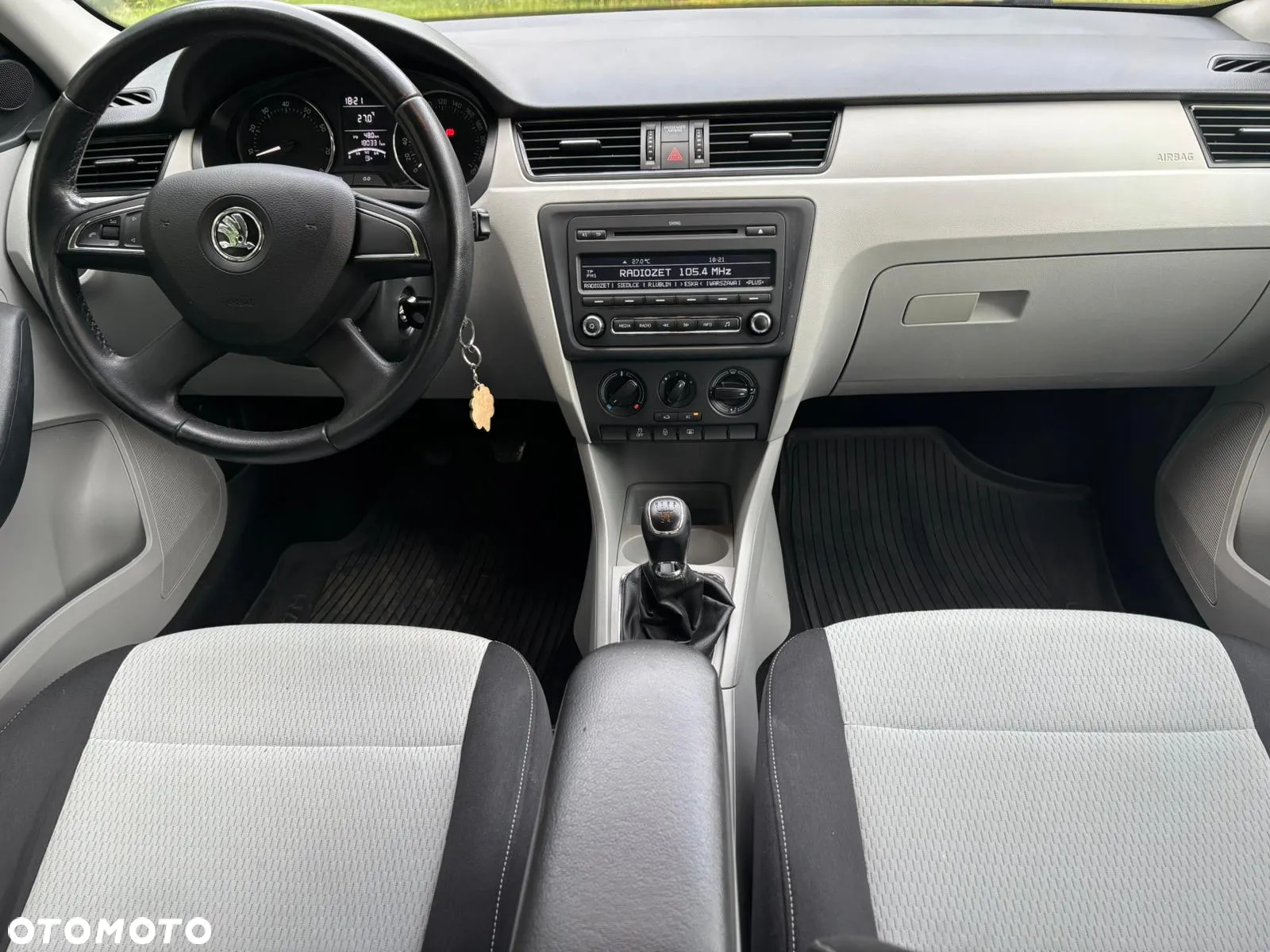 Skoda RAPID 1.2 TSI Ambition - 11