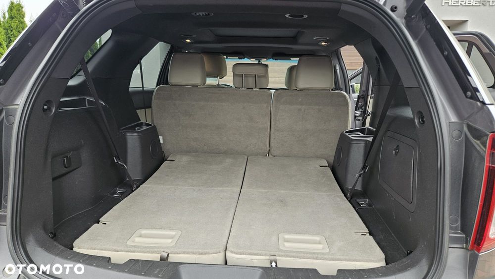 Ford Explorer - 10