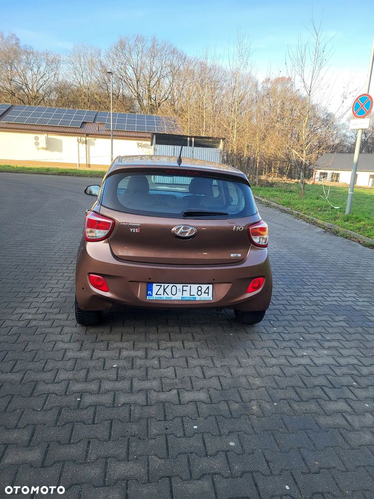 Hyundai i10 1.2 YES!+ - 17