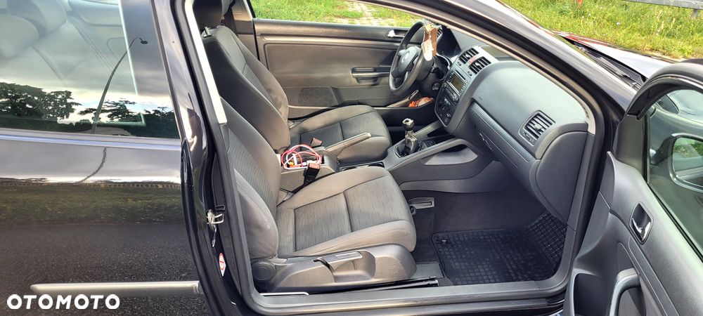 Volkswagen Golf V 1.6 Comfortline - 7