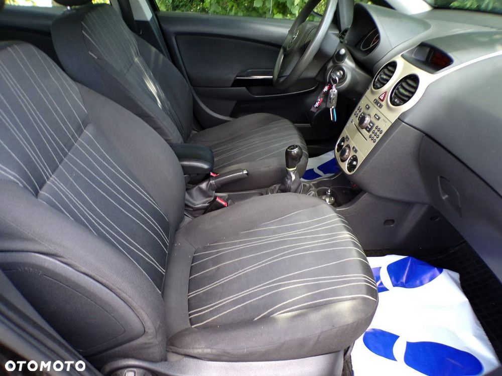 Opel Corsa - 21