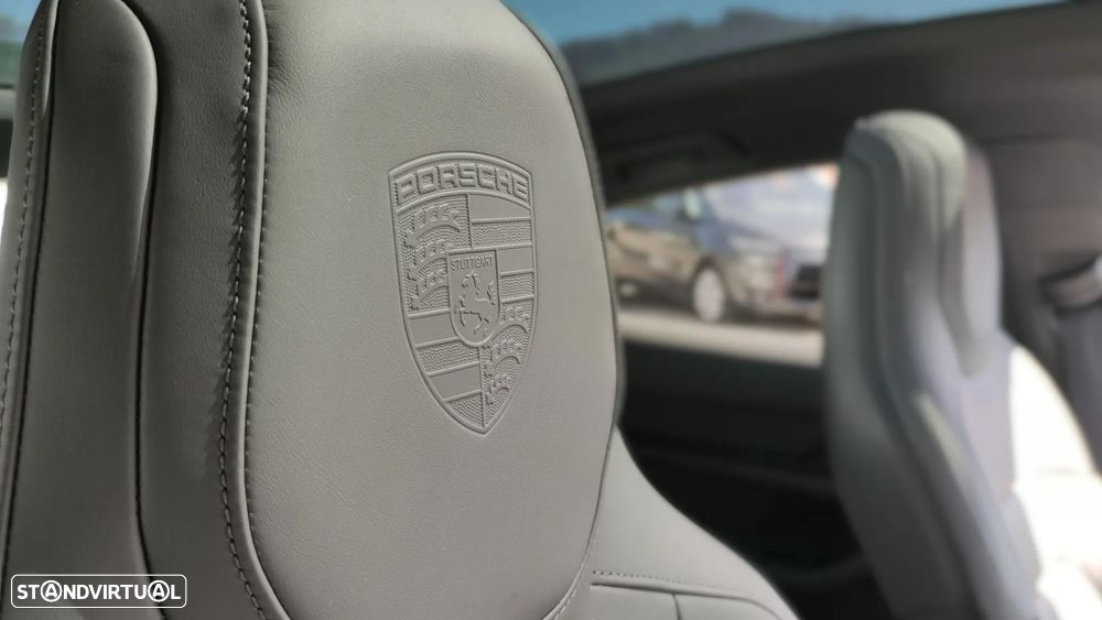 Porsche Taycan 4S Bateria Performance Plus - 38