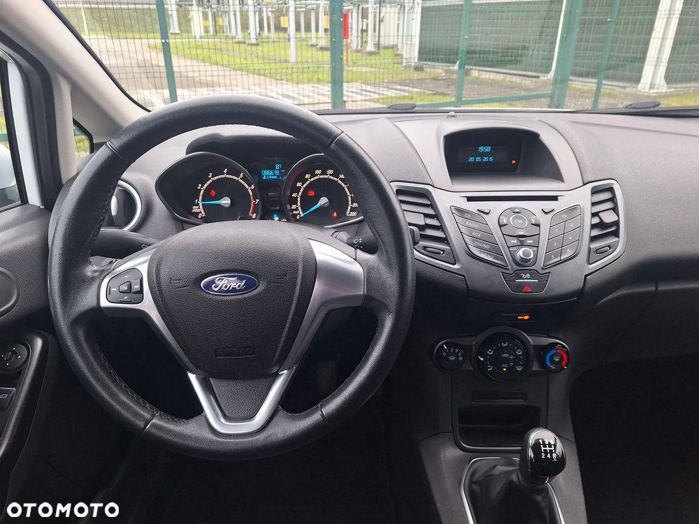 Ford Fiesta 1.25 Titanium - 15