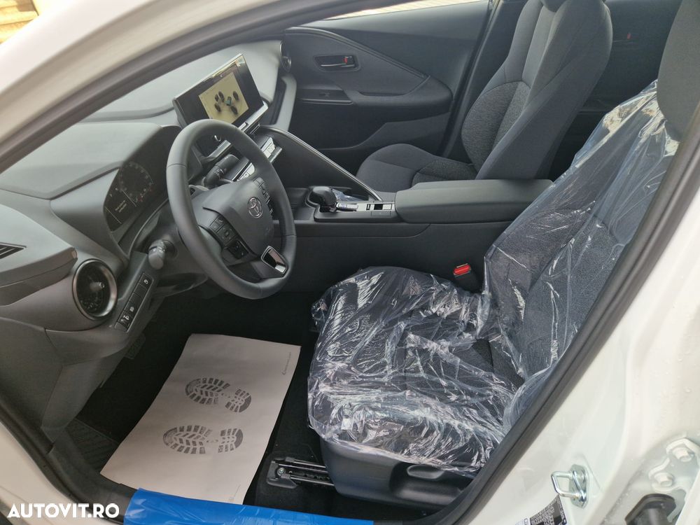 Toyota C-HR - 10