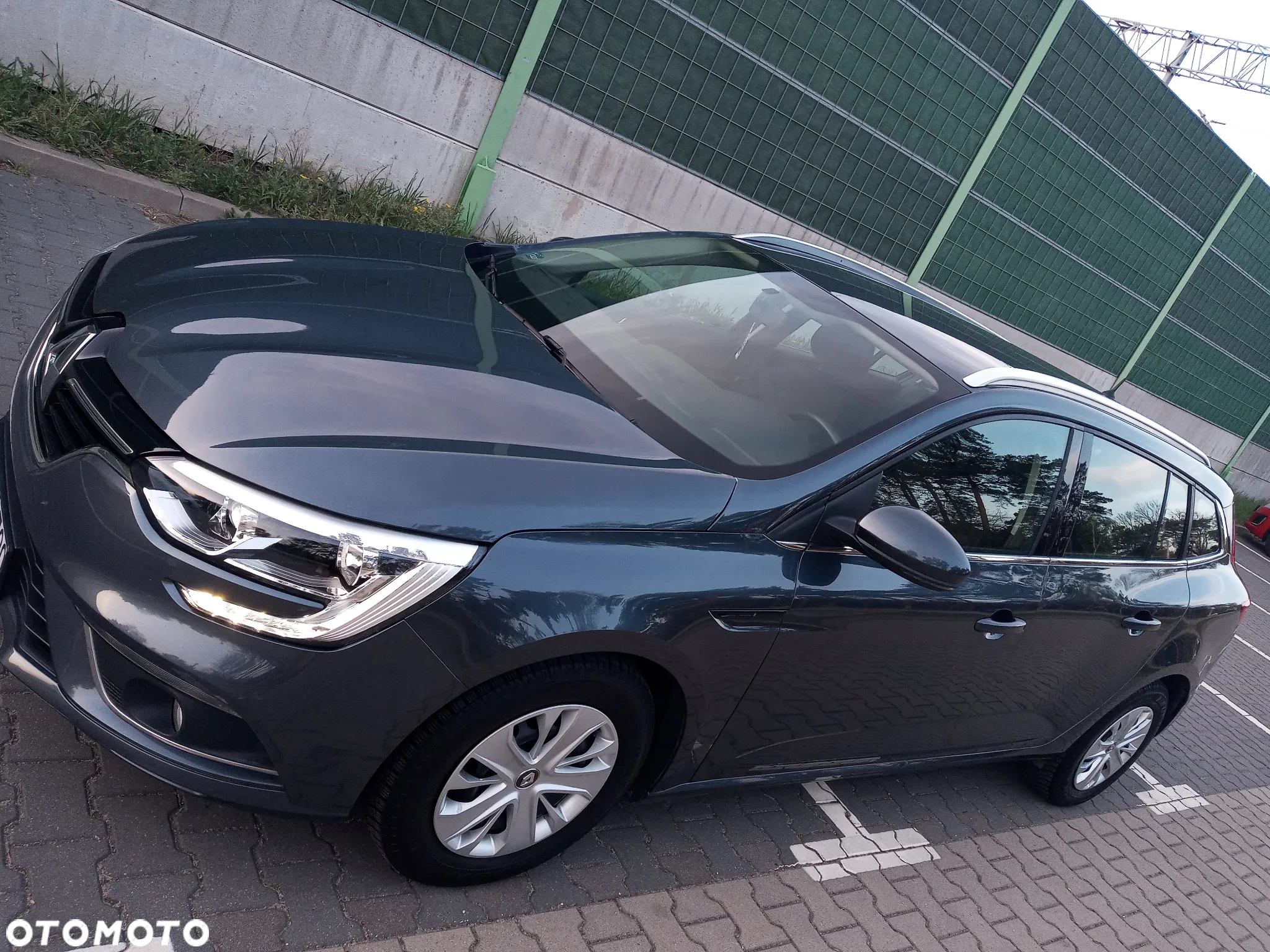 Renault Megane 1.3 TCe FAP Business - 10