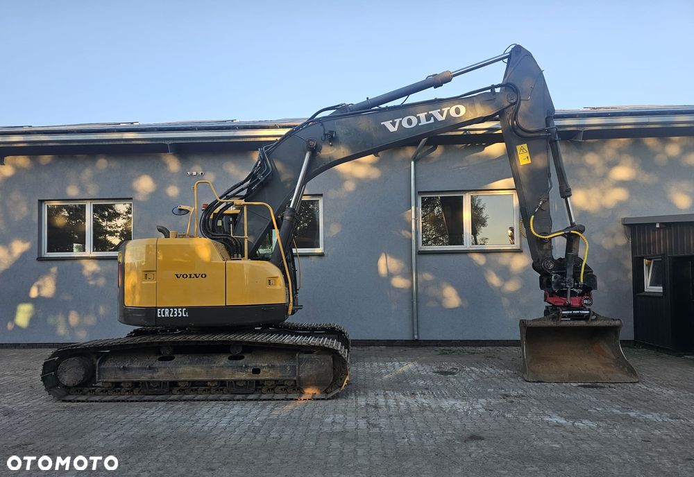 Volvo ECR235CL - 2