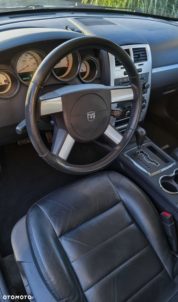 Dodge Charger - 8