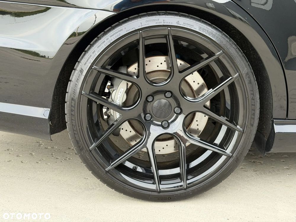 Mercedes-Benz Klasa E 63 AMG AMG Speedshift 7G-MCT - 14