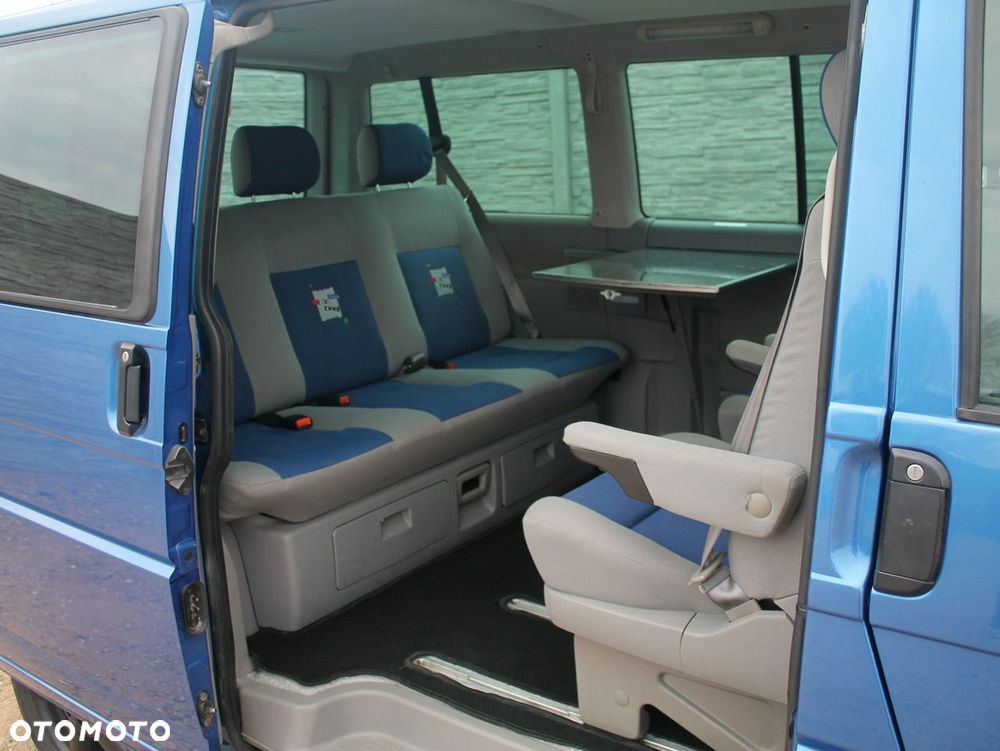 Volkswagen Multivan - 9