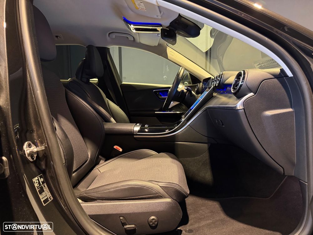 Mercedes-Benz C 300 e Avantgarde - 22