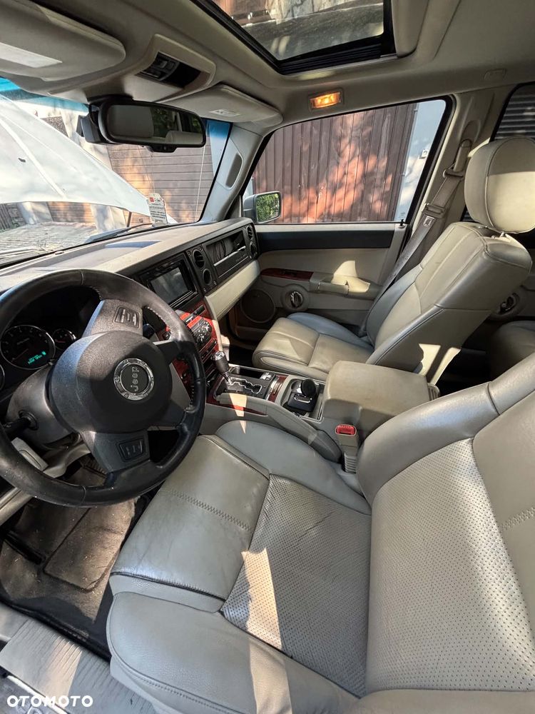 Jeep Commander 5.7 V8 Limited - 16