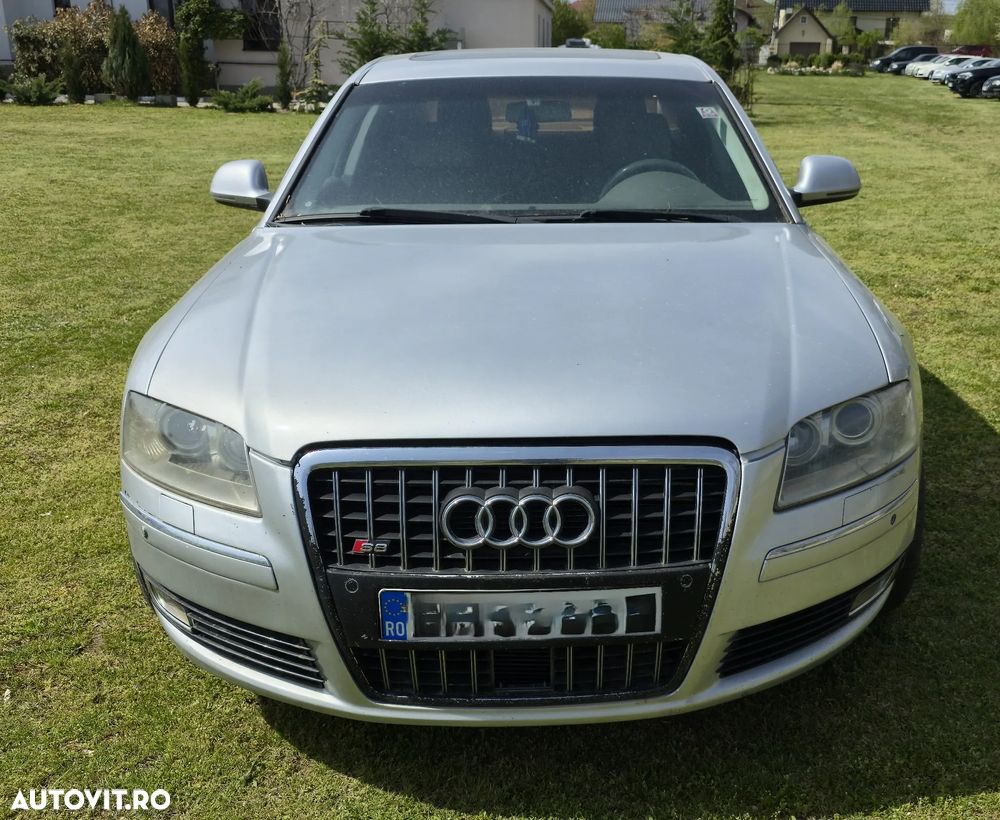 Audi A8 - 1