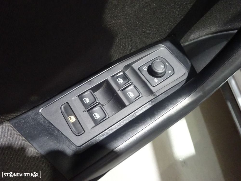 VW T-Roc 1.5 TSI Life DSG - 9