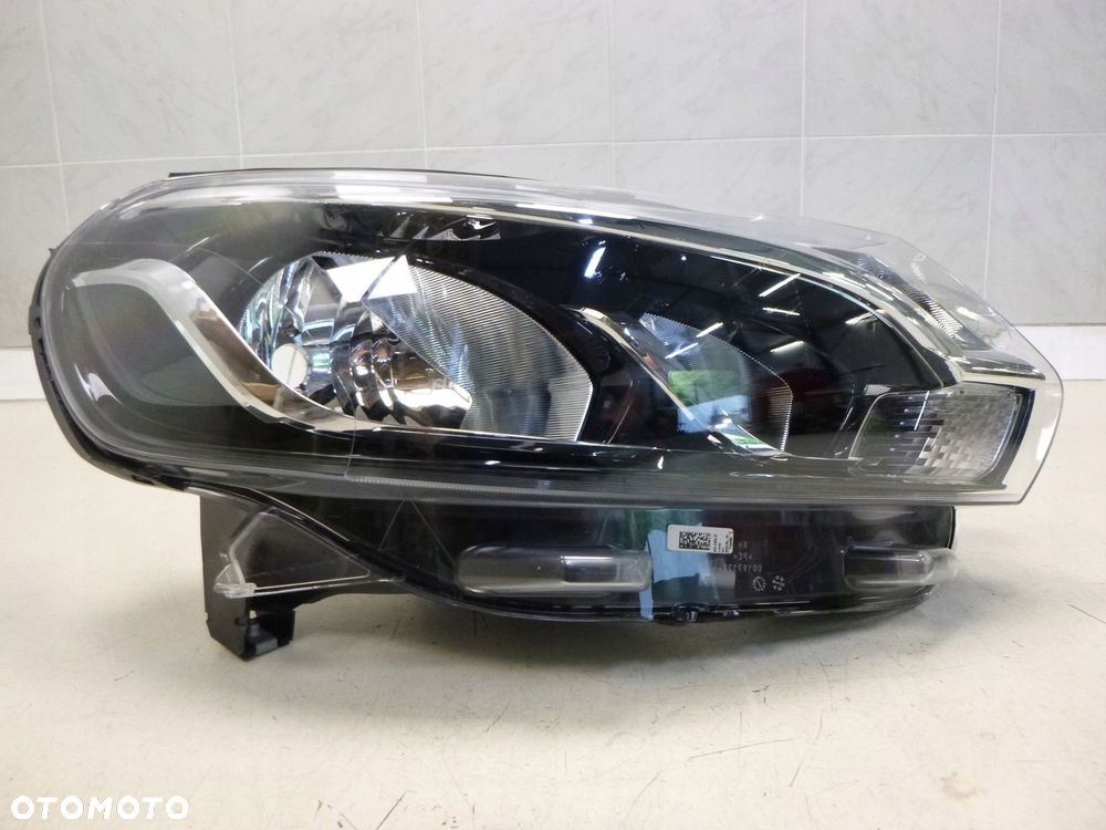 TOYOTA PROACE LAMPA PRZÓD PRAWA HALOGEN 10 PIN UK - 6