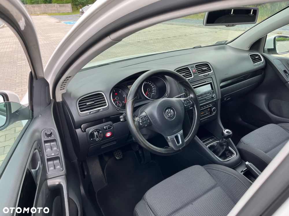 Volkswagen Golf 2.0 TDI Comfortline - 14