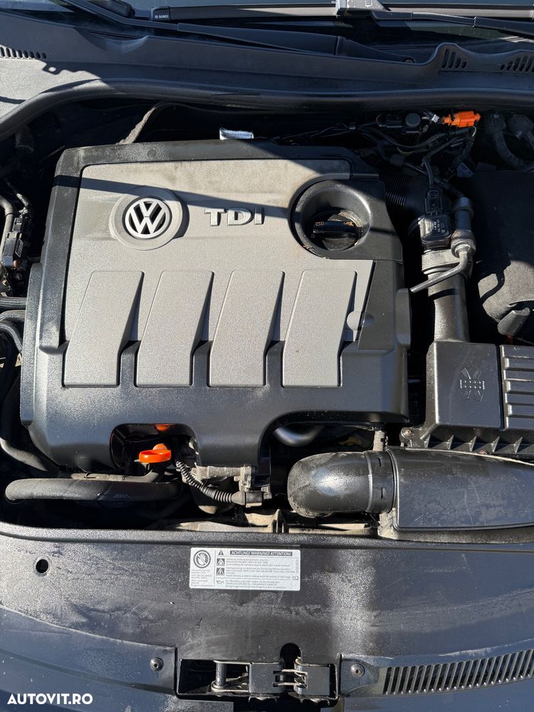 Volkswagen Golf - 17