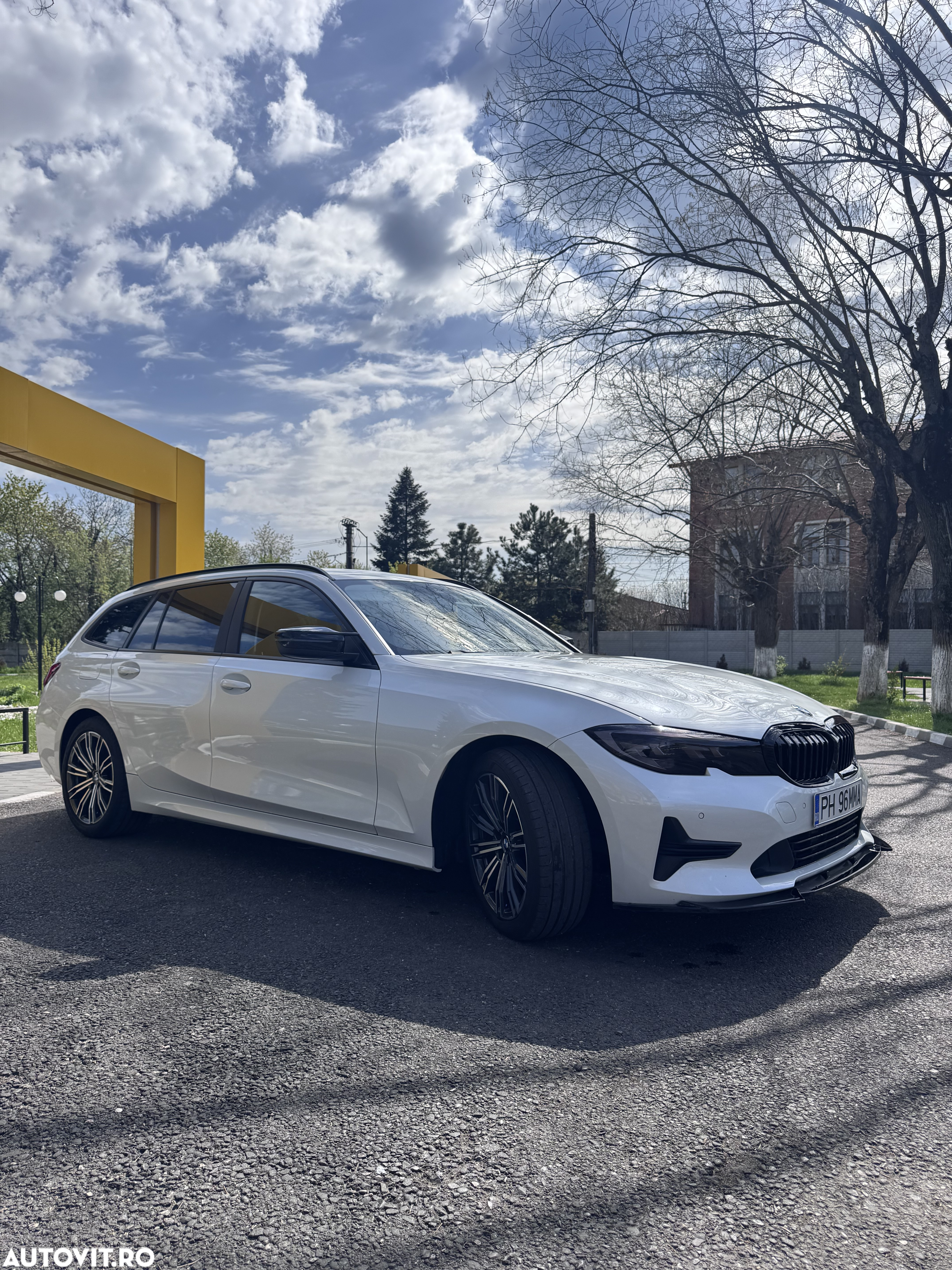 BMW Seria 3 318i Touring Aut. Sport Line - 11