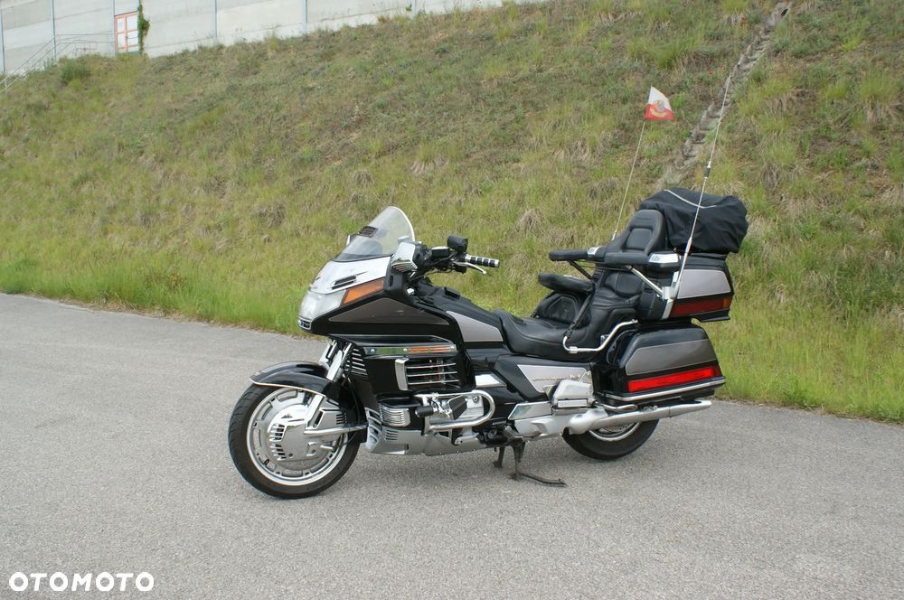 Honda GL - 6