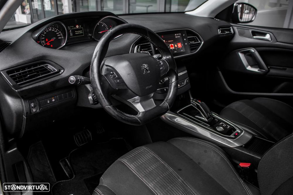 Peugeot 308 BlueHDi FAP 130 EAT8 Stop & Start Allure - 20