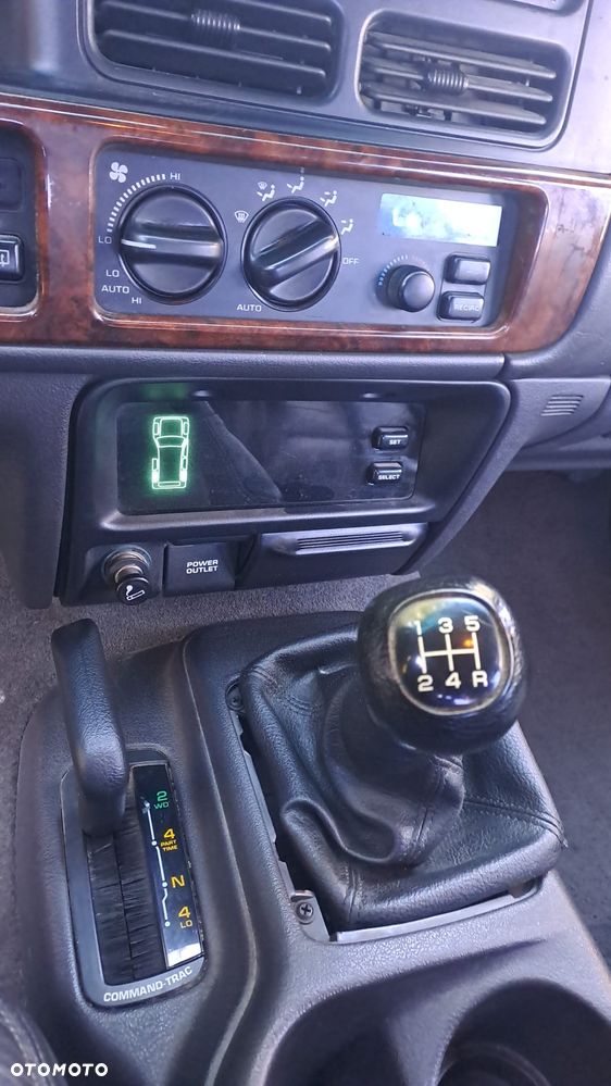 Jeep Grand Cherokee 2.5 TD Limited - 20