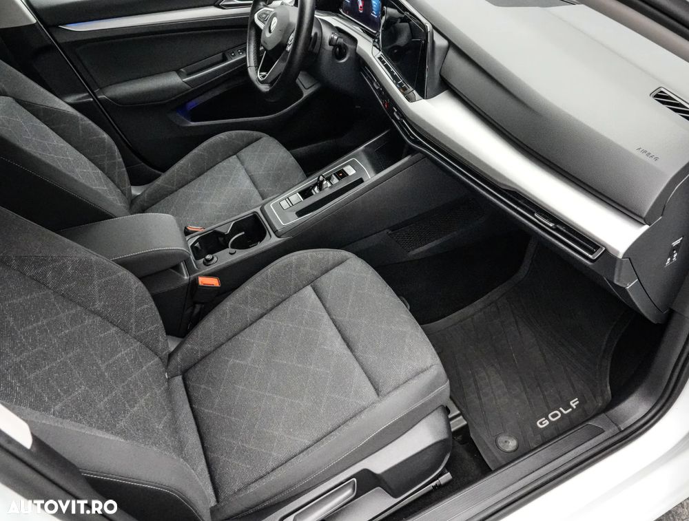 Volkswagen Golf 1.5 eTSI MHEV 150CP DSG Style - 12