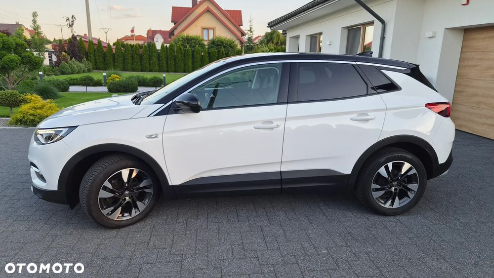 Opel Grandland X 1.2 Start/Stop Dynamic - 2