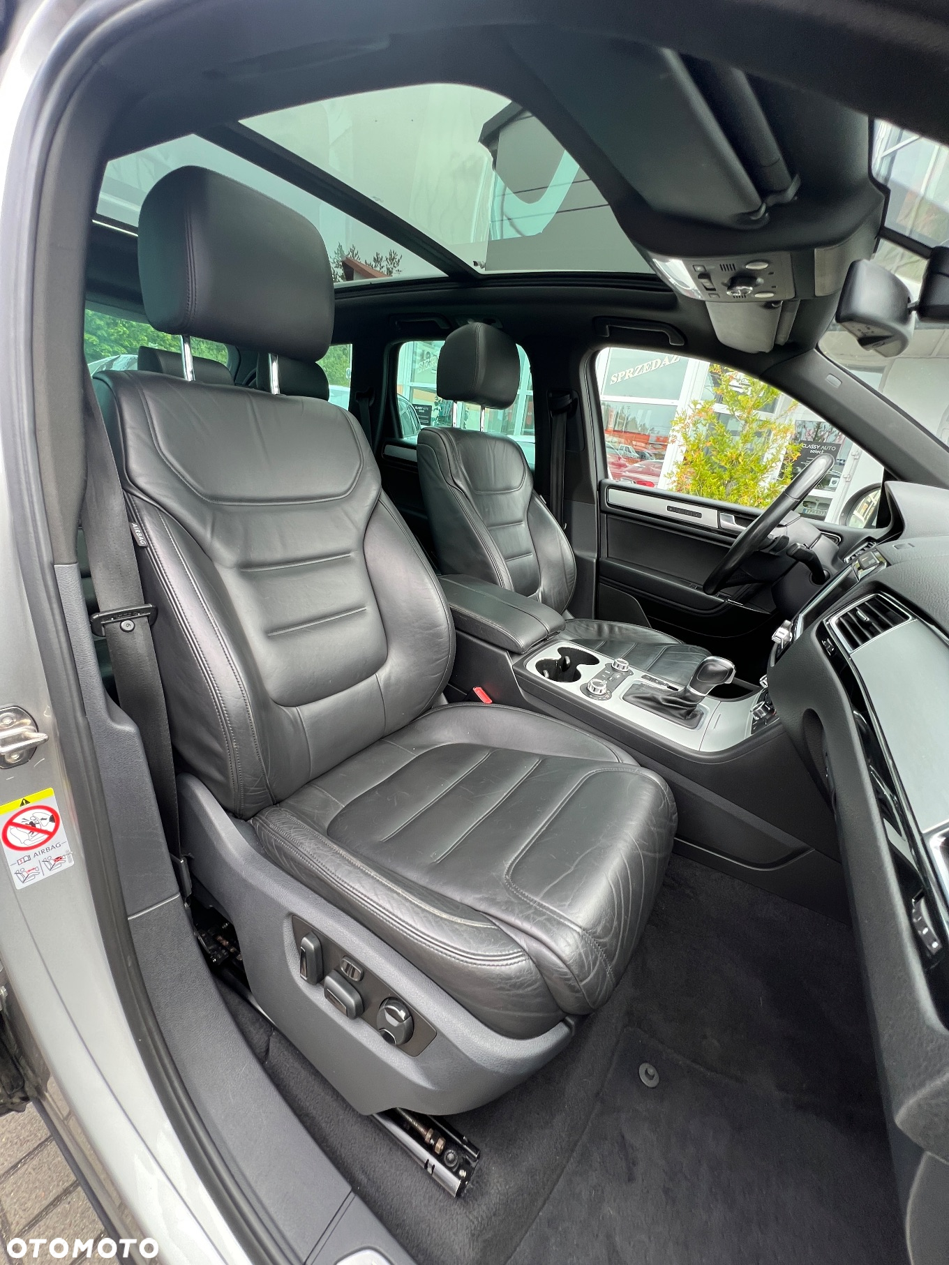 Volkswagen Touareg 3.0 Hybrid 4Motion Automatik - 7