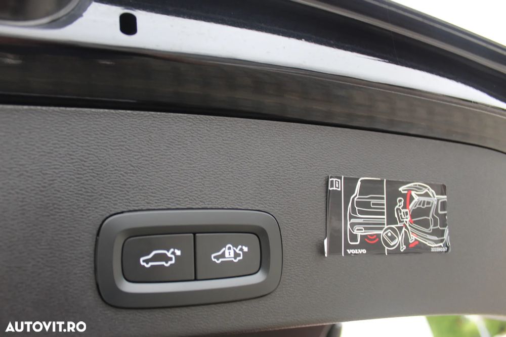 Volvo XC 40 - 23