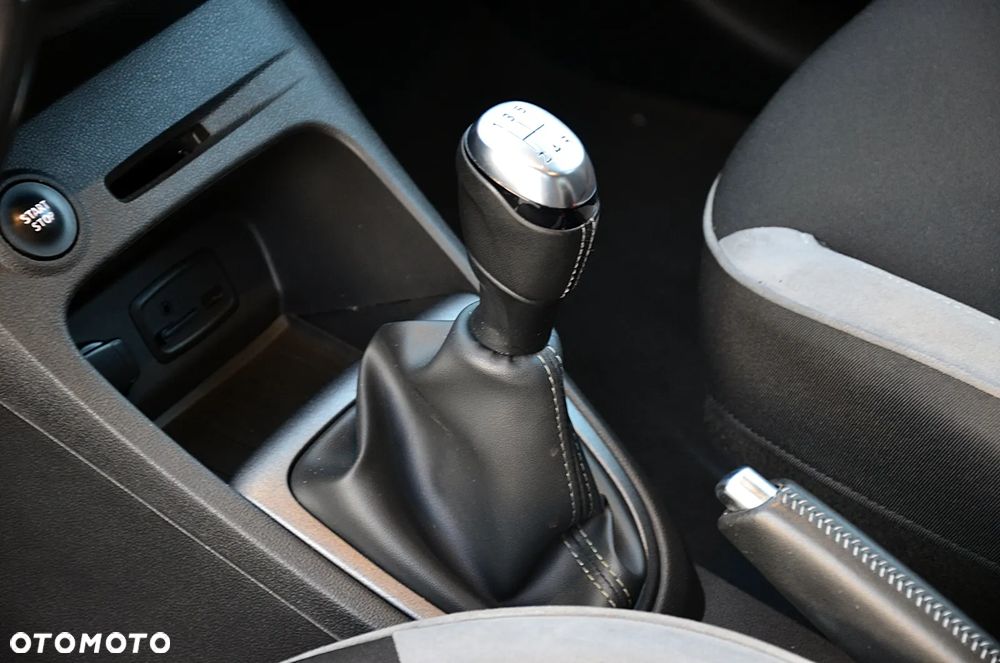 Renault Captur (ENERGY) TCe 90 BOSE EDITION - 19