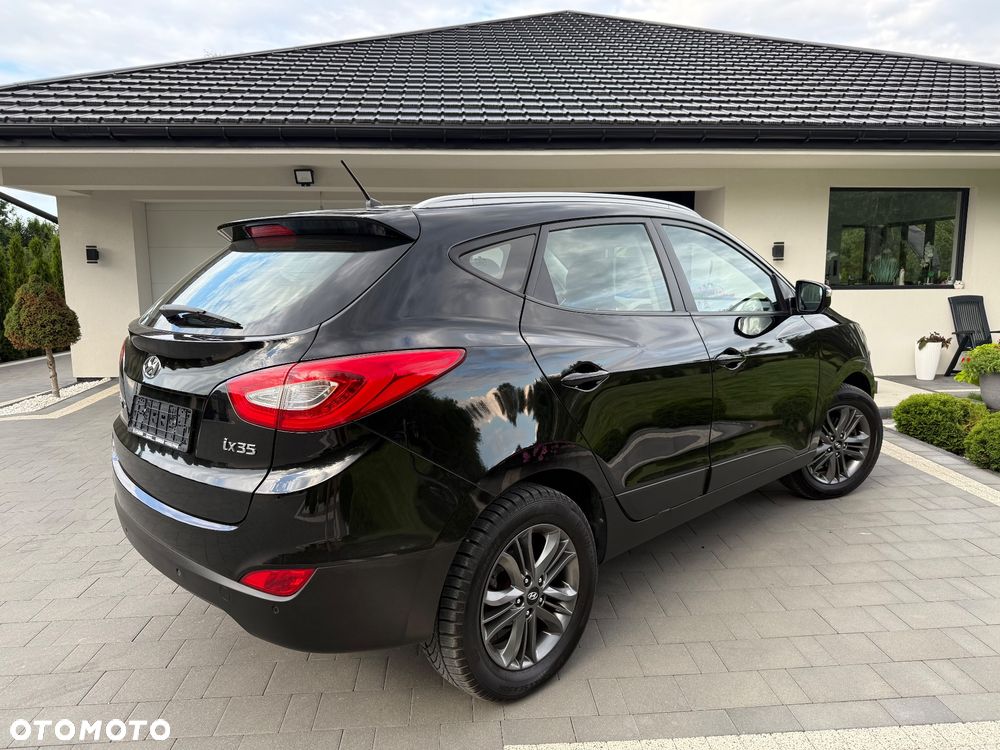 Hyundai ix35 1.6 2WD Fifa World Cup Edition - 4