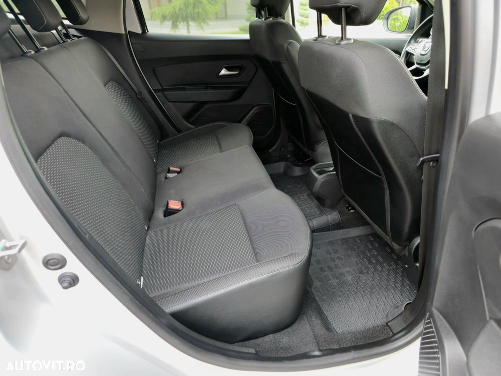 Dacia Duster SCe 115 4WD Prestige - 11