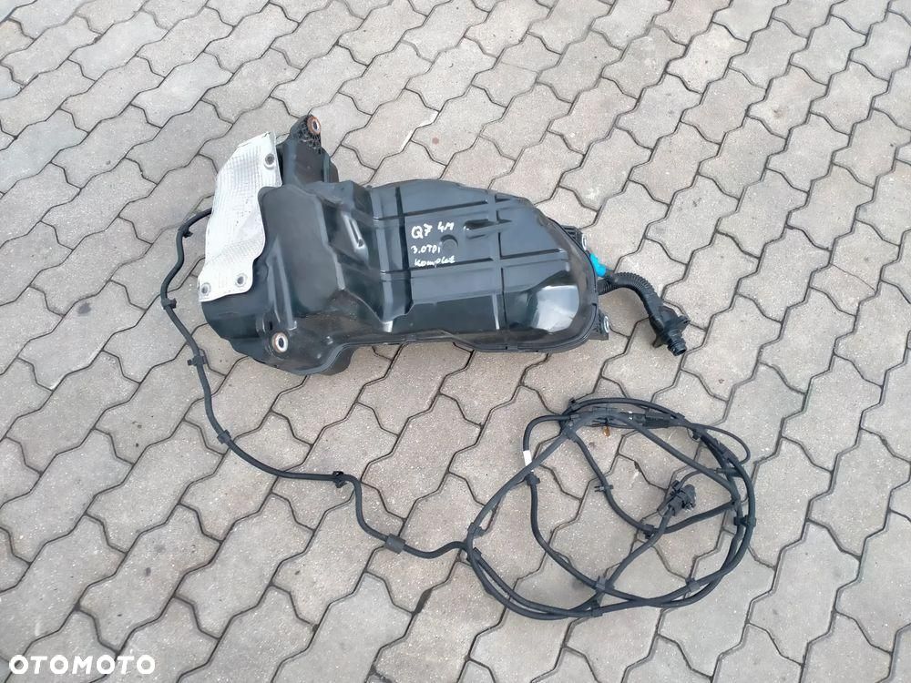 Audi Q7 4M Zbiornik ADBlue Pompa 4M0131878CC 4102206AA