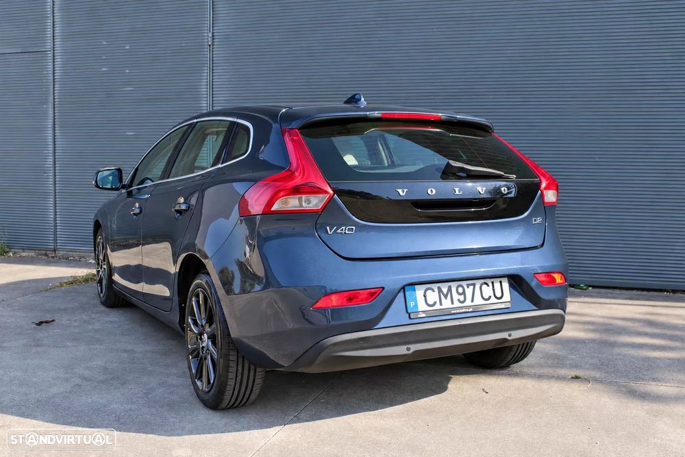 Volvo V40 1.6 D2 Momentum Eco - 6