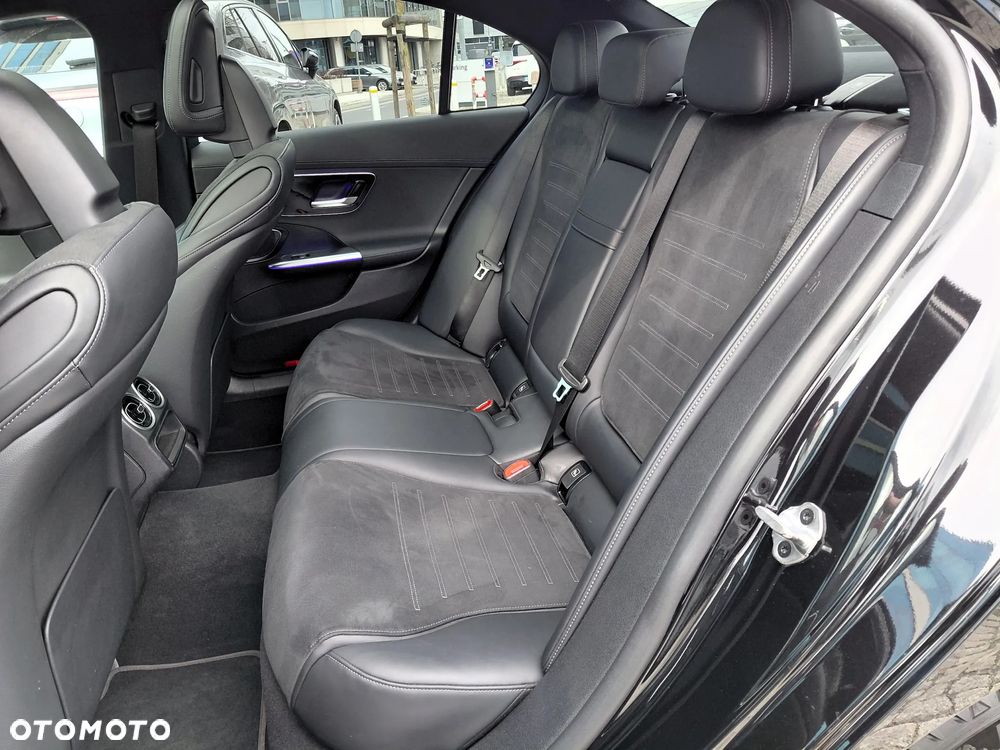 Mercedes-Benz Klasa C 220 d 9G-TRONIC AMG Line - 27