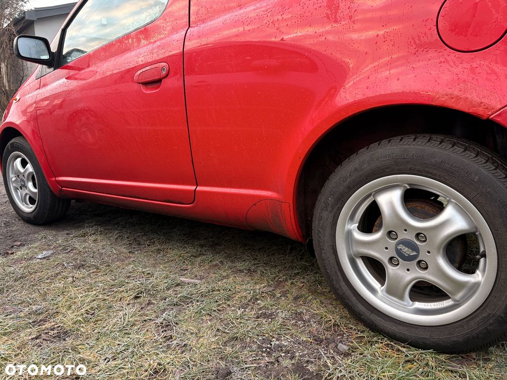 Toyota Yaris 1.3 Terra - 7