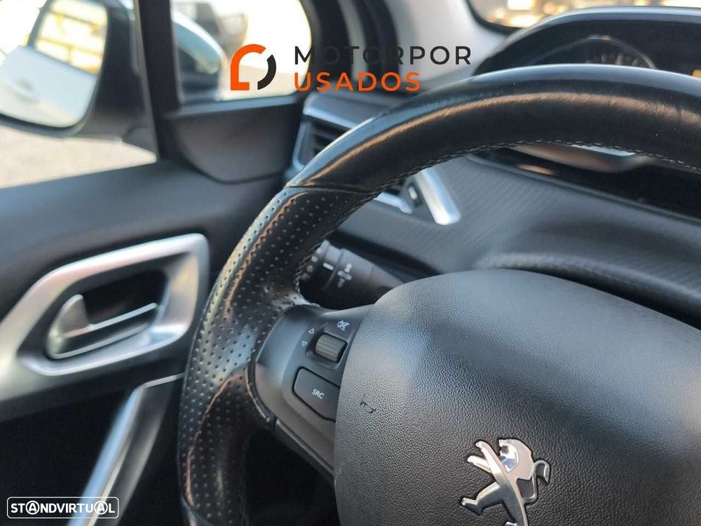 Peugeot 2008 1.6 BlueHDi Crossway - 17