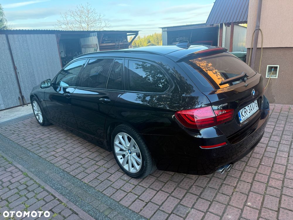 BMW Seria 5 525d xDrive Luxury Line - 12