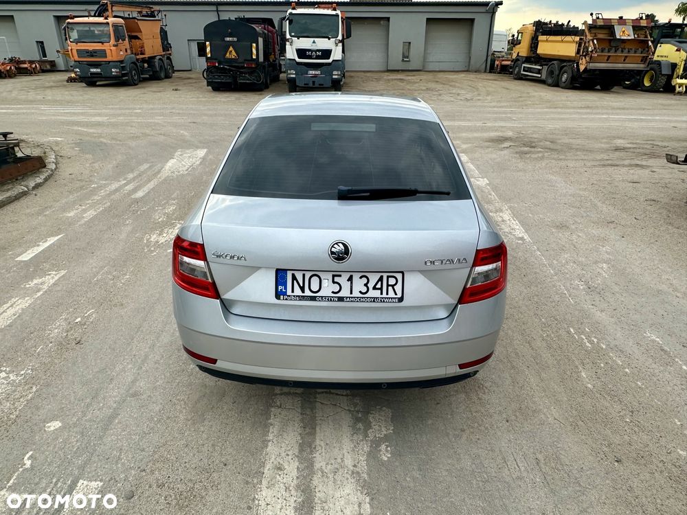 Skoda Octavia 1.4 TSI Ambition - 9