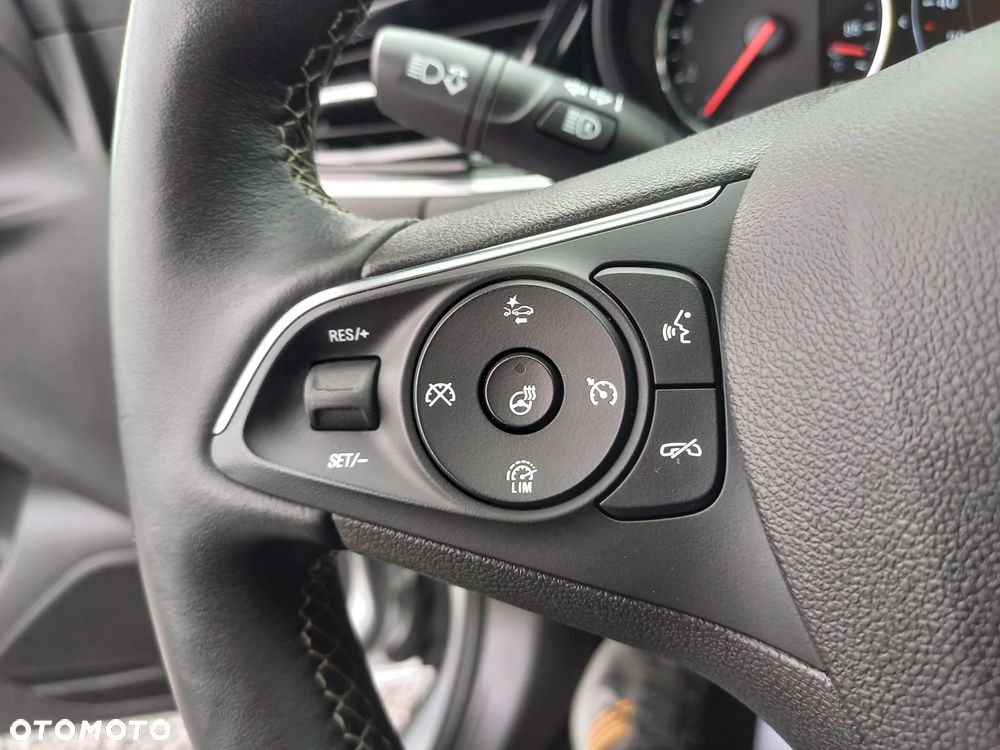Opel Insignia 2.0 CDTI Innovation S&S - 28