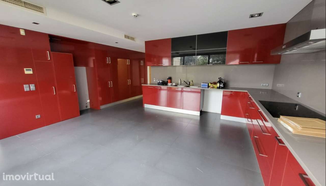 Venda de Moradia V5, Meadela, Viana do Castelo - Grande imagem: 2/31