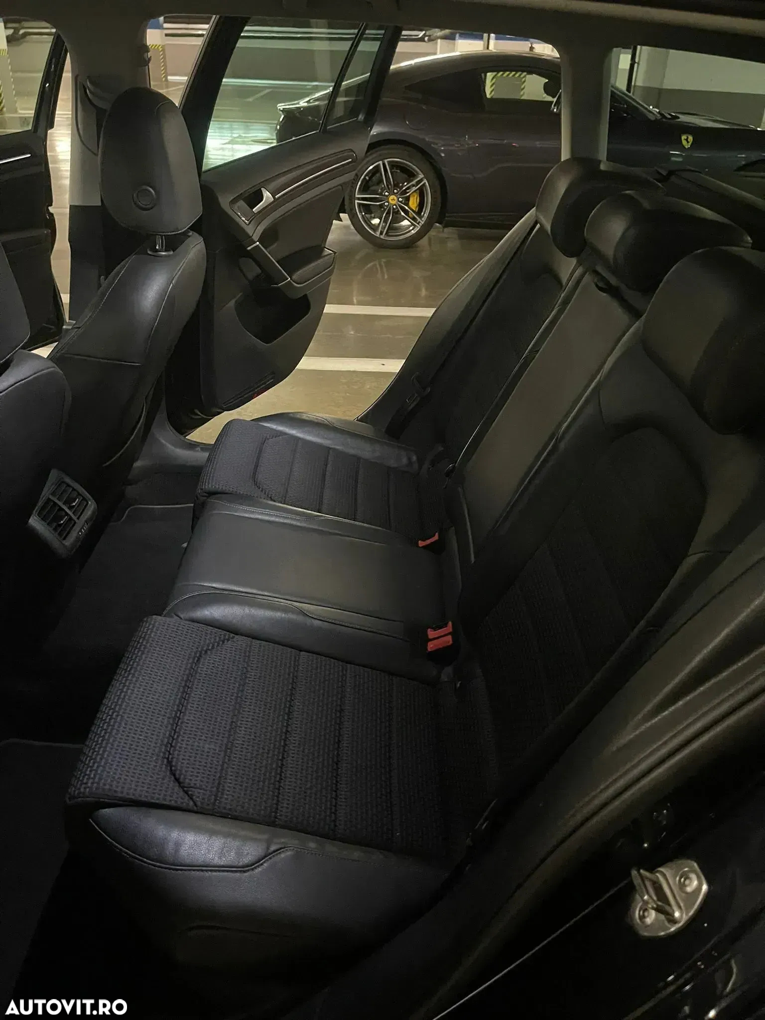 Volkswagen Golf - 24