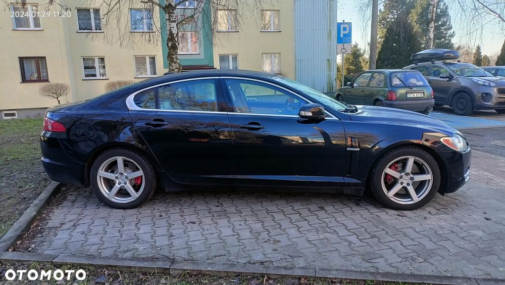 Jaguar XF 2.7 V6 D Luxury - 29