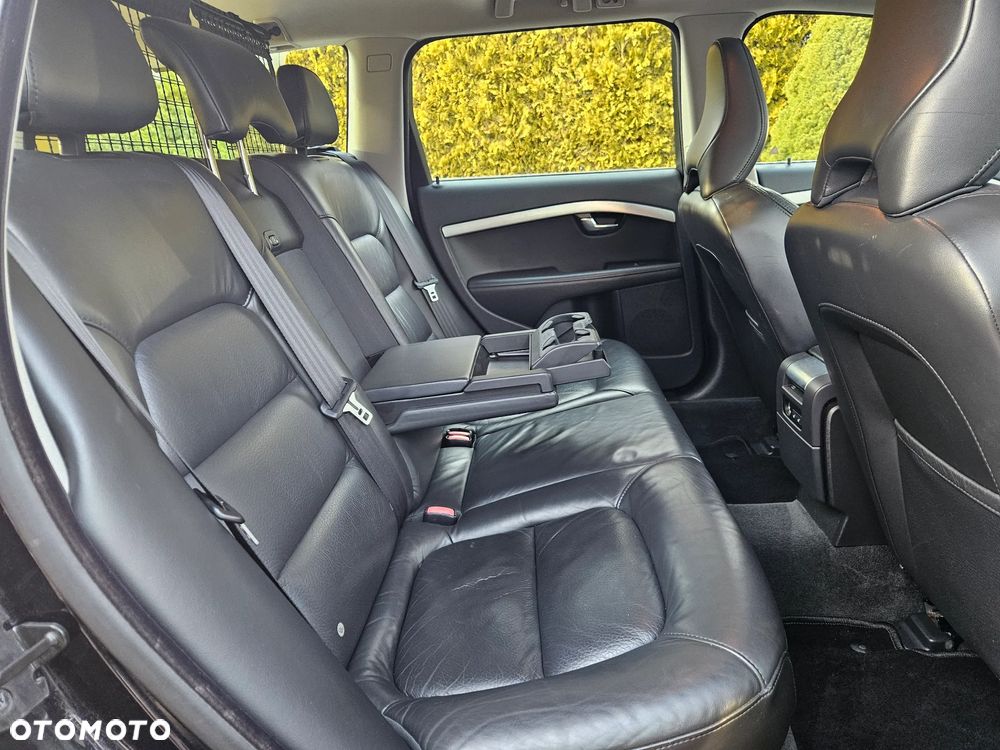 Volvo V70 D5 Summum - 23