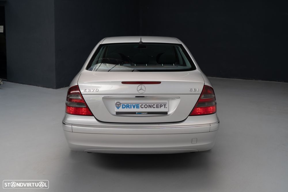 Mercedes-Benz E 270 - 17
