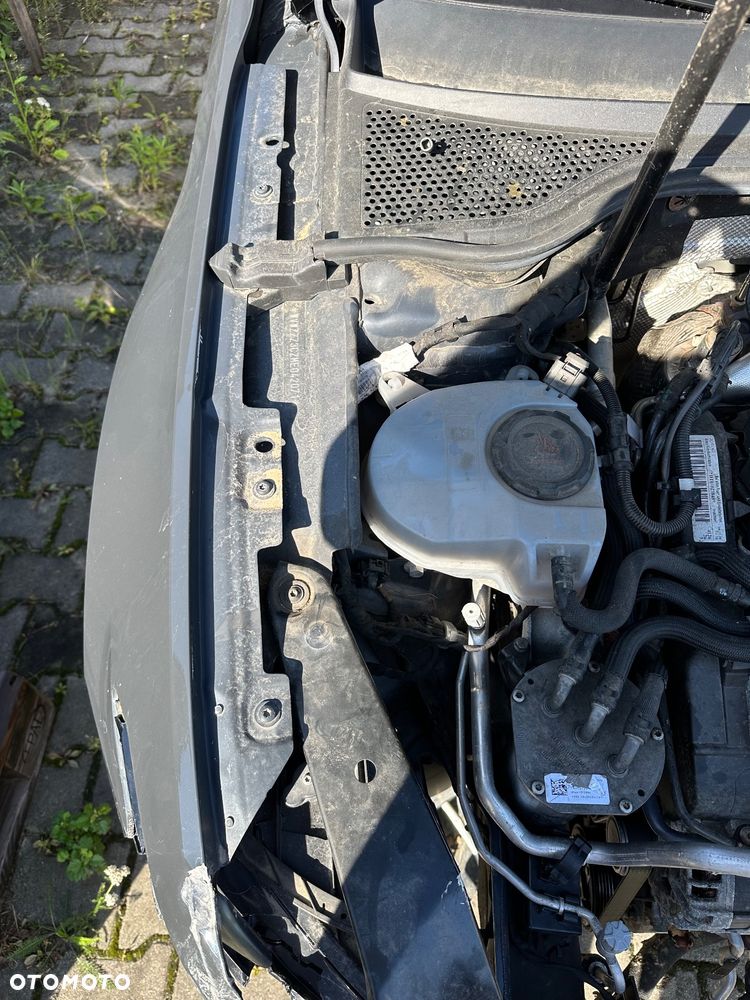 Volkswagen Passat 2.0 TDI Business DSG - 7