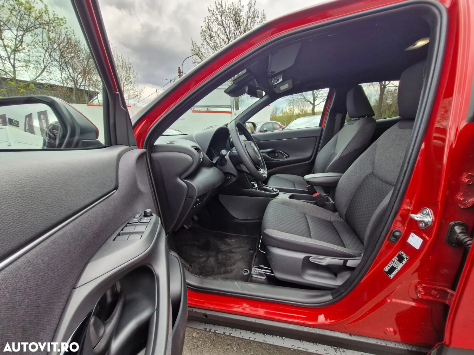 Toyota Yaris Cross 1.5 VVT-i HSD 116 4x2 HEV Dynamic - 9