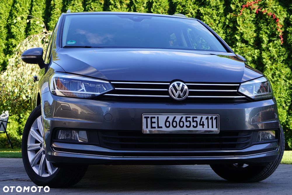 Volkswagen Touran - 27