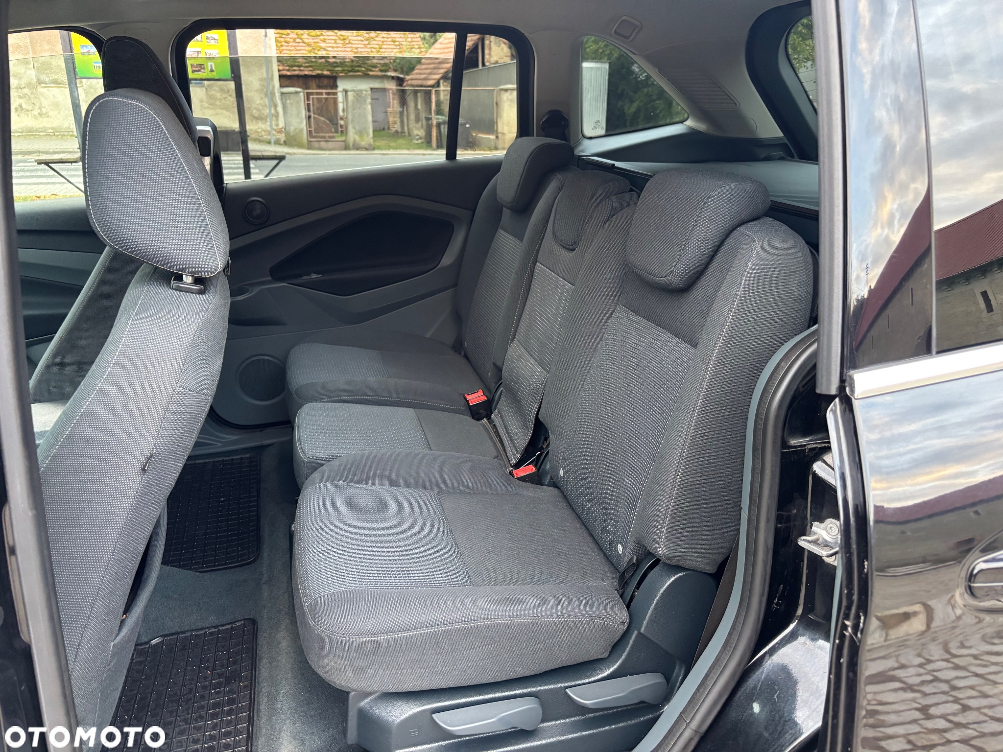 Ford Grand C-MAX 1.6 TDCi Start-Stop-System Business Edition - 16