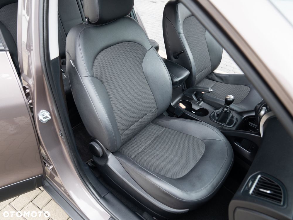 Hyundai ix35 1.6 GDI Premium 2WD - 22