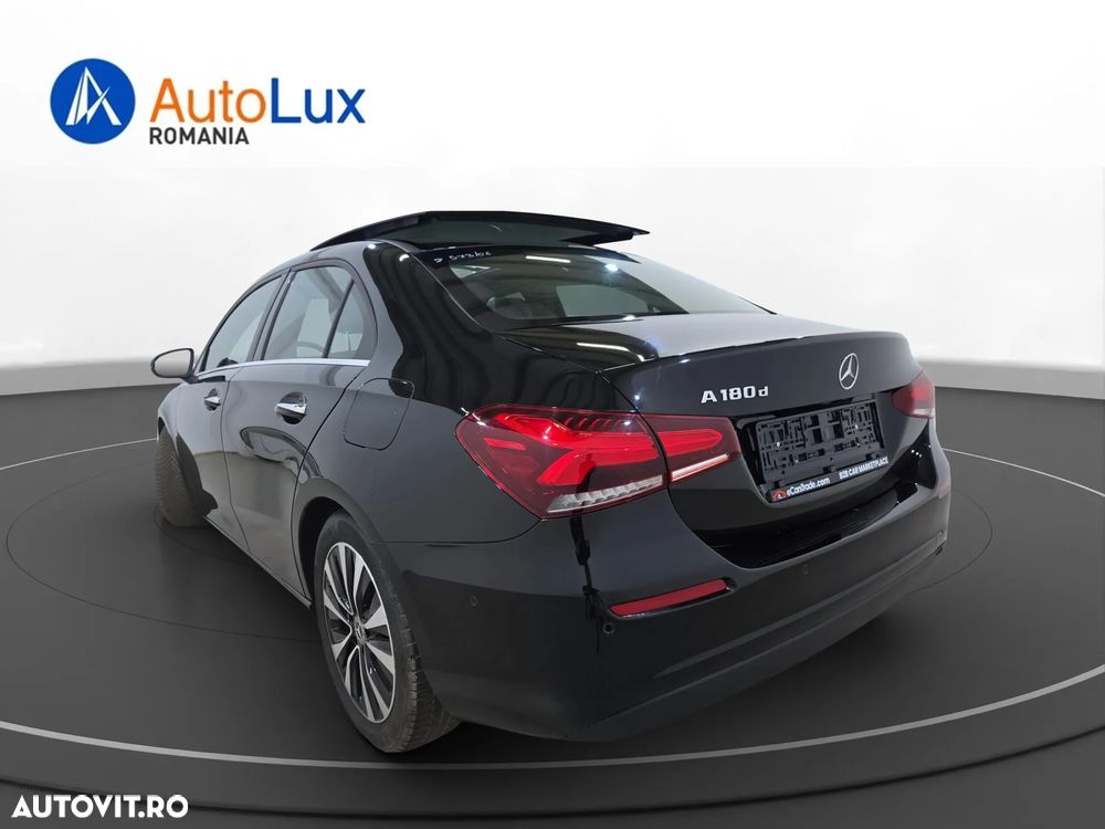 Mercedes-Benz A 180 d 8G-DCT - 5
